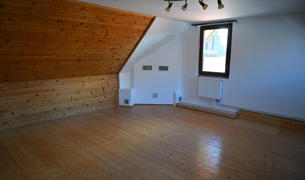 Prodej domu 250 m² s pozemkem 221 m², Pardubice – náhled fotky 16