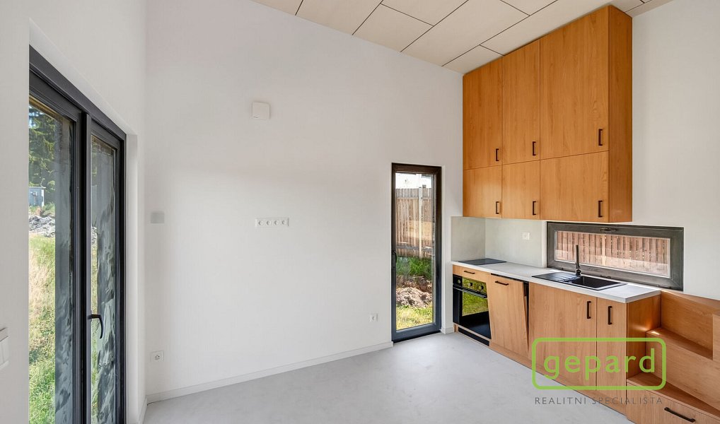 Prodej pozemku 12 586 m², Praha – náhled fotky 24
