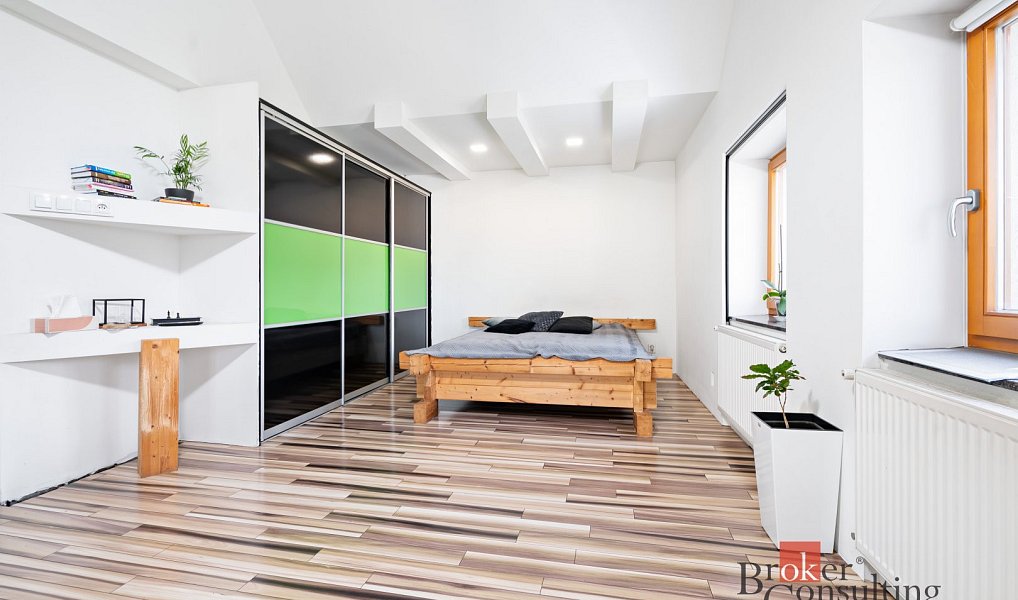 Prodej domu 100 m² s pozemkem 127 m², Klenčí pod Čerchovem – náhled fotky 2