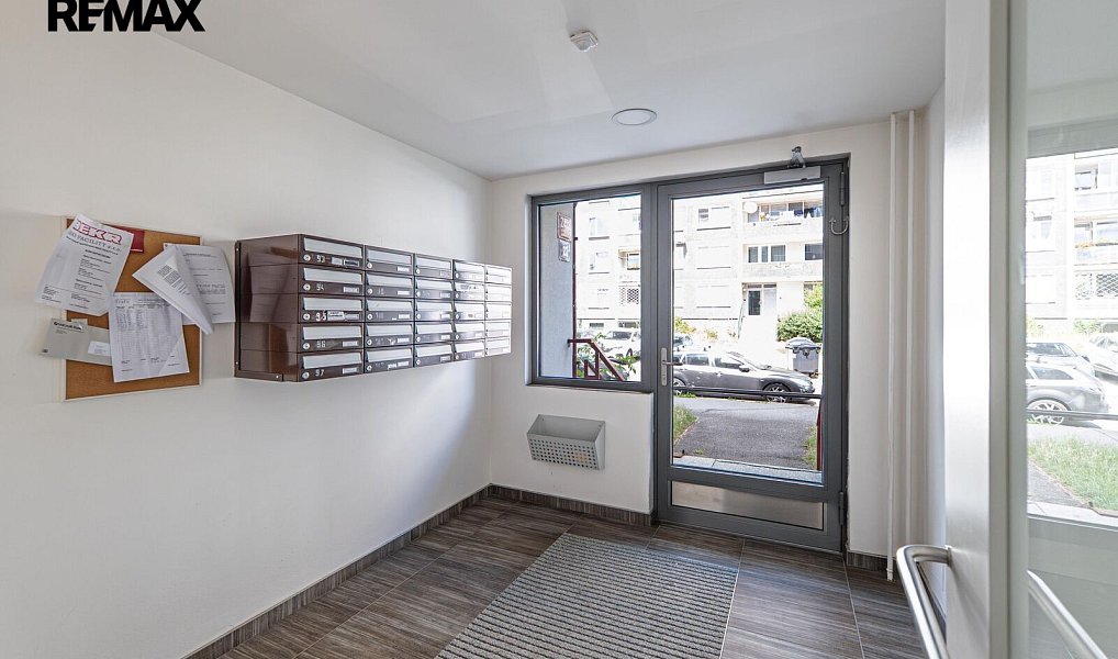 Prodej bytu 2+kk 44 m², Praha – náhled fotky 7