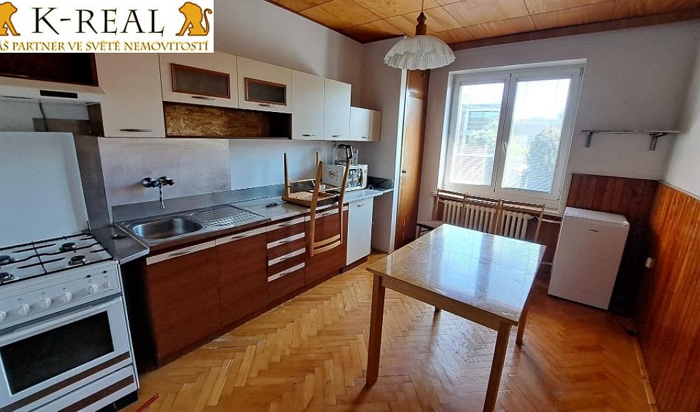 Pronájem bytu 3+1 100 m², Buchlovice – náhled fotky 2