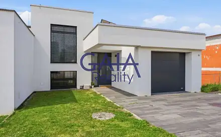 Prodej domu 179 m² s pozemkem 548 m², Skalica, Slovensko