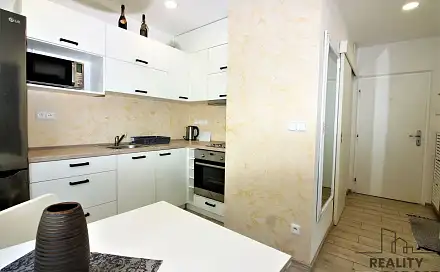 Prodej bytu 1+1 33 m², Gagarinova, Znojmo