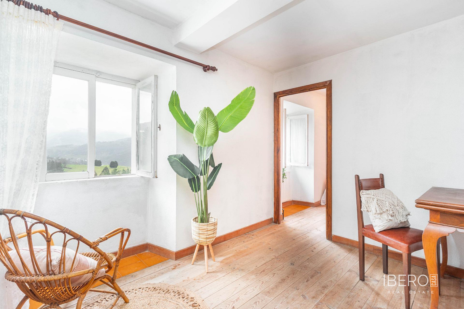 Prodej domu 1 779 m² s pozemkem 1 476 m², Boal