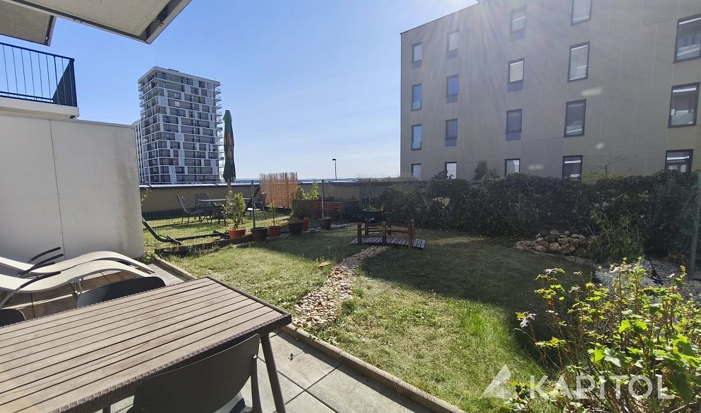 Pronájem bytu 2+kk 50 m², Praha – náhled fotky 9