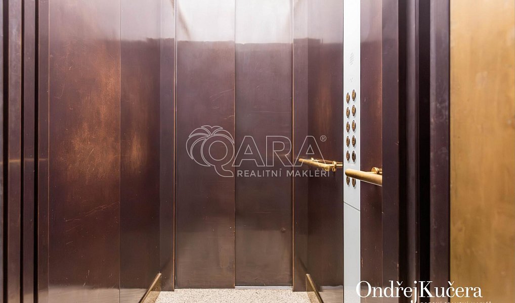 Prodej bytu 1+kk 61 m², Praha – náhled fotky 21