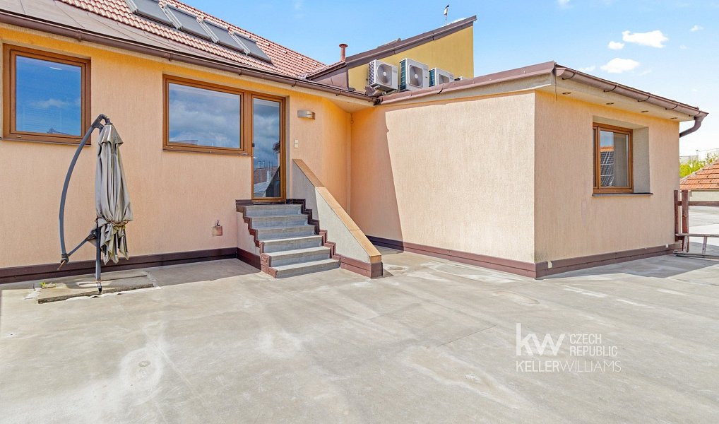 Prodej bytu 4+1 471 m², Nové Strašecí – náhled fotky 45