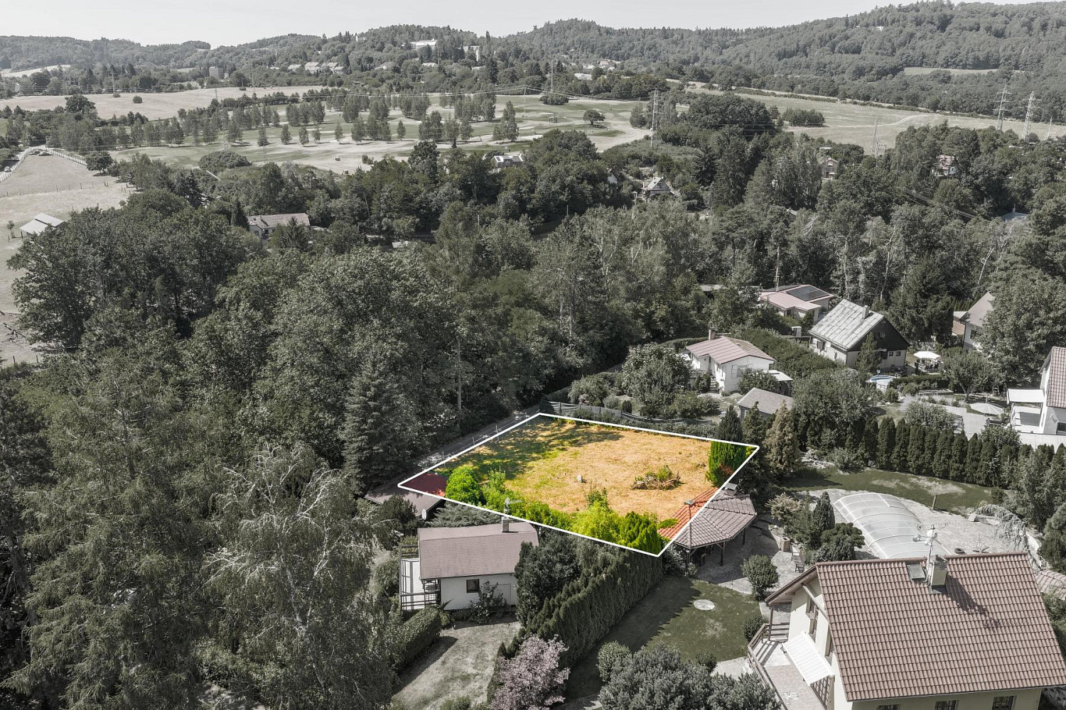 Prodej stavebního pozemku 576 m² – fotografie 2