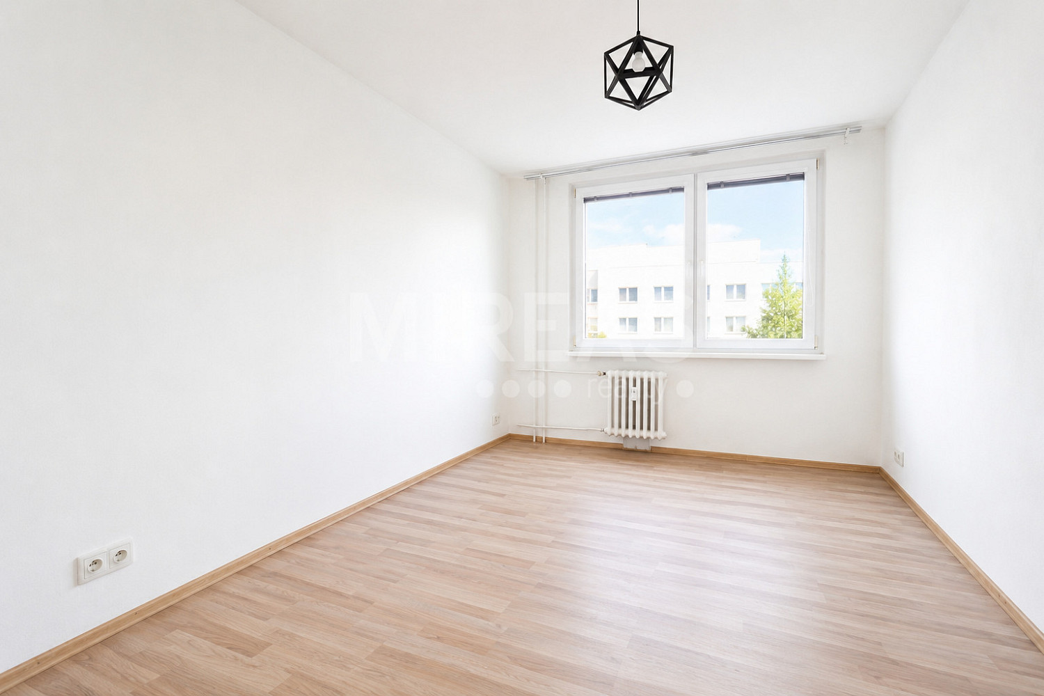 Pronájem bytu 2+kk 39 m² — photo 4