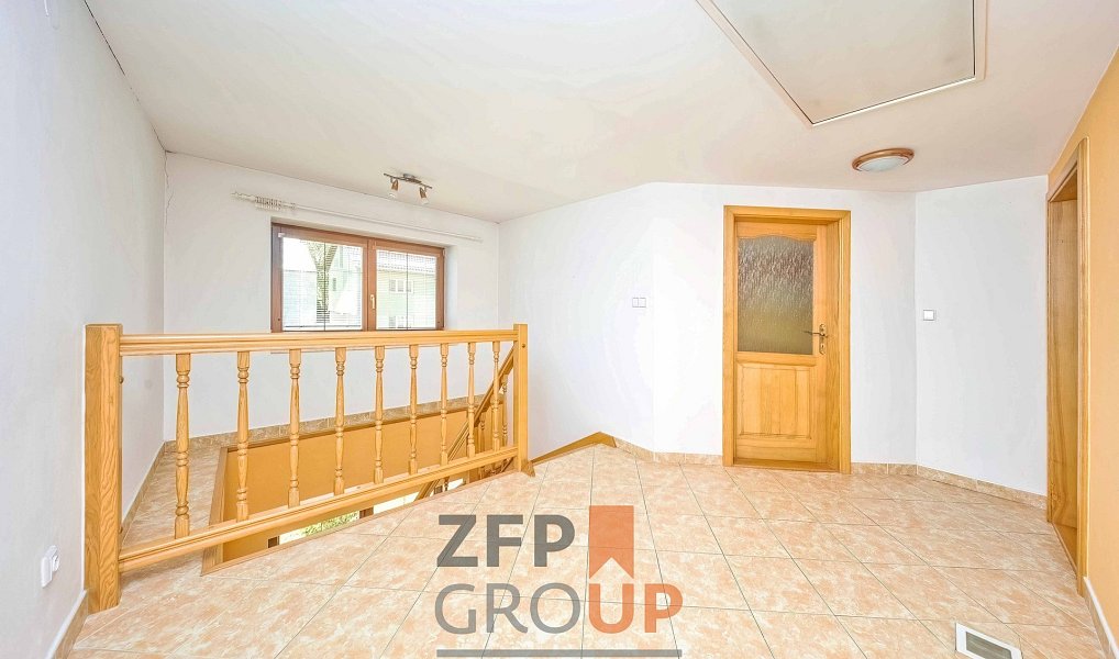 Prodej domu 227 m² s pozemkem 889 m², Senice na Hané – náhled fotky 13