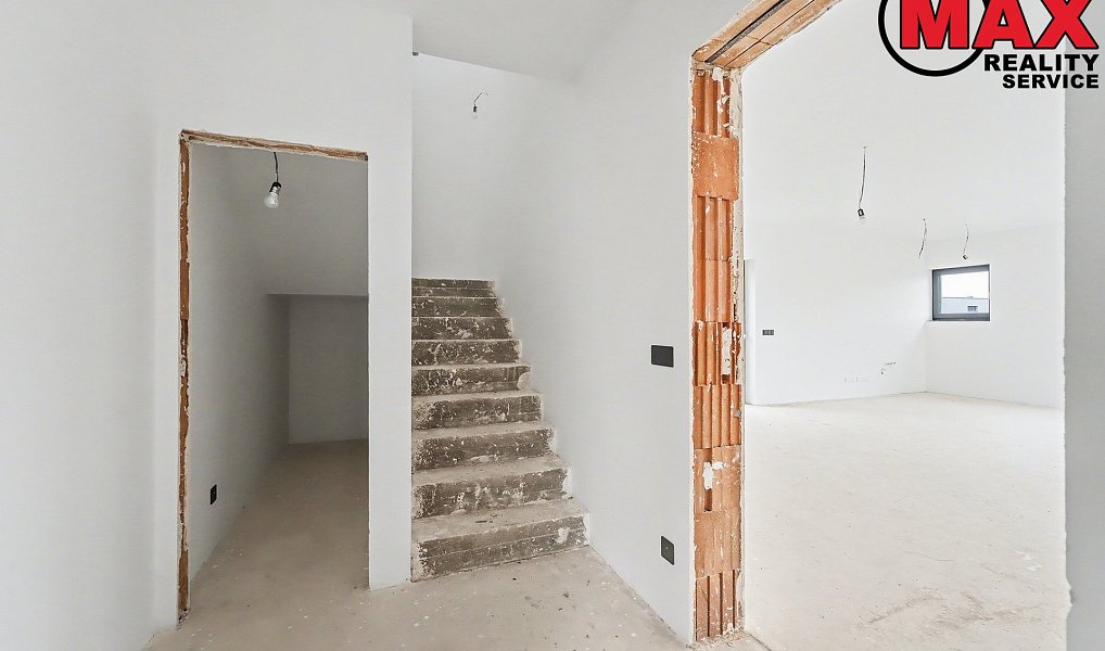 Prodej domu 216 m² s pozemkem 821 m², Vysoký Újezd – náhled fotky 13