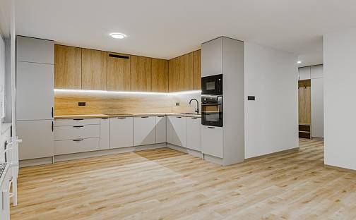Prodej bytu 3+1 71 m², Lidická, Most