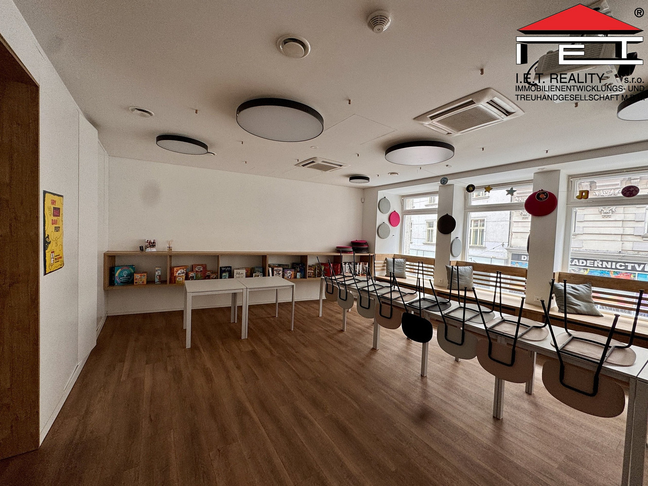 Pronájem kanceláře 106 m² – fotografie 4