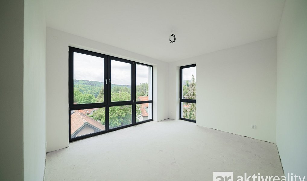 Prodej domu 248 m² s pozemkem 390 m², Jevany – náhled fotky 12