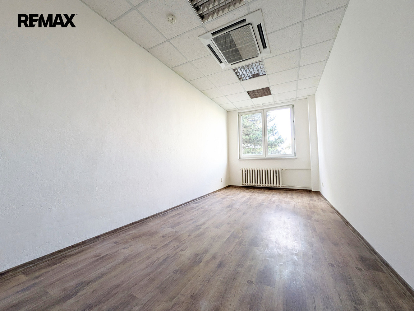 Pronájem kanceláře 36 m²