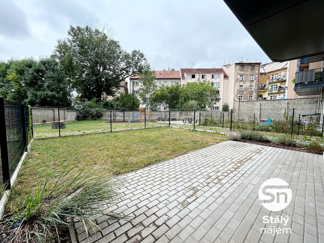 Pronájem bytu 2+kk 44 m² – fotografie 3