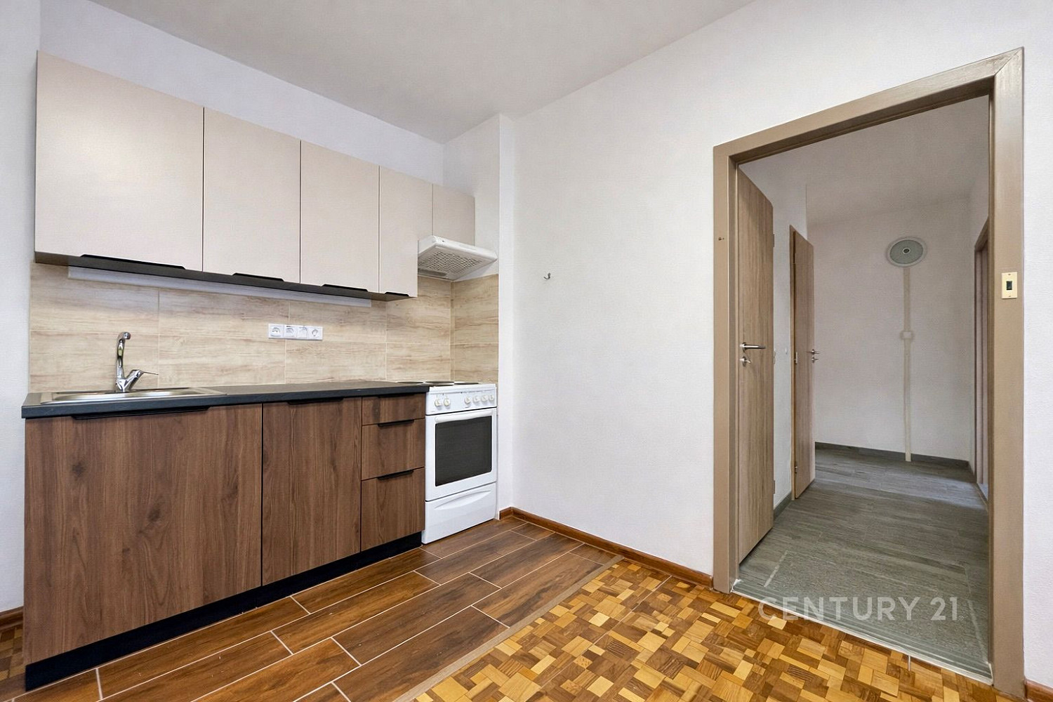Pronájem bytu 2+kk 42 m² — photo 3