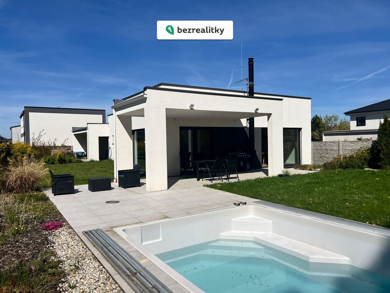 Prodej domu 190 m² s pozemkem 1 132 m² – fotografie 2