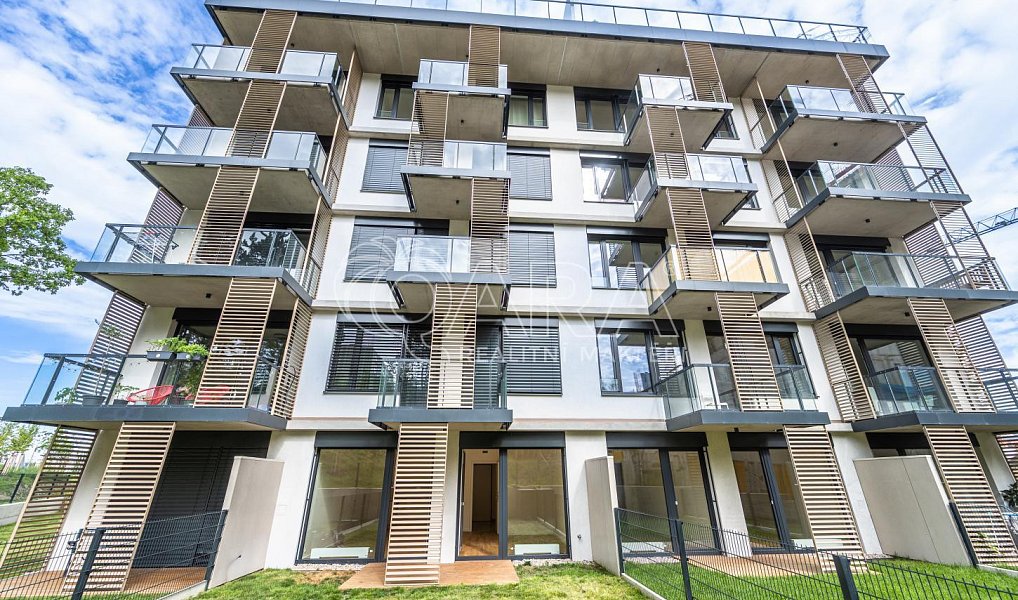 Pronájem bytu 2+kk 50 m², Praha – náhled fotky 19
