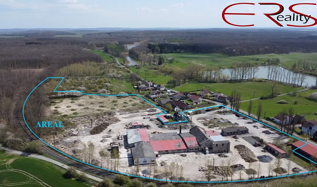 Prodej výrobních prostor 42 547 m², Rožďalovice – náhled fotky 2