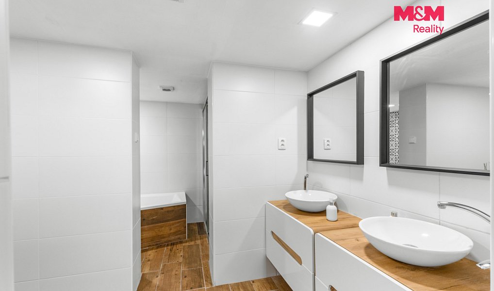 Prodej domu 288 m² s pozemkem 584 m², Peruc – náhled fotky 3