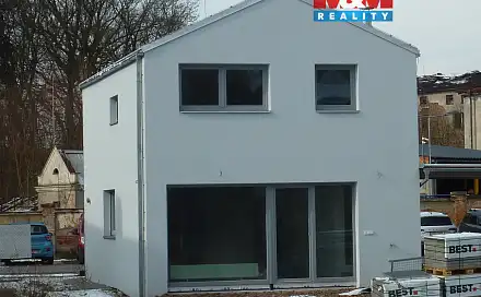 Pronájem domu 80 m² s pozemkem 332 m², Hronov, okres Náchod