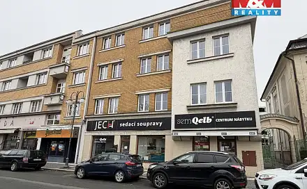 Pronájem bytu 3+1 140 m², Smetanovo náměstí, Pardubice - Zelené Předměstí