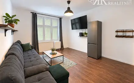 Pronájem bytu 2+kk 47 m², Mezivrší, Praha 4 - Braník