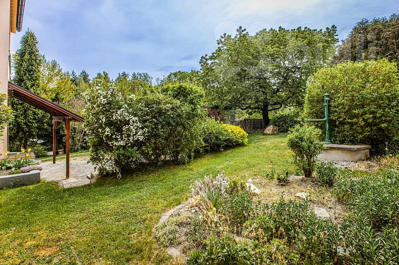Prodej domu 155 m² s pozemkem 564 m² — photo 2