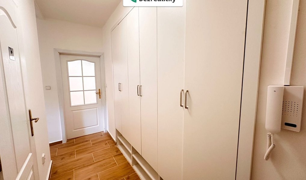 Prodej bytu 2+1 53 m², Praha – náhled fotky 6
