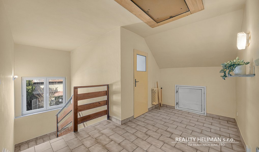 Prodej domu 293 m² s pozemkem 775 m², Líbeznice – náhled fotky 21