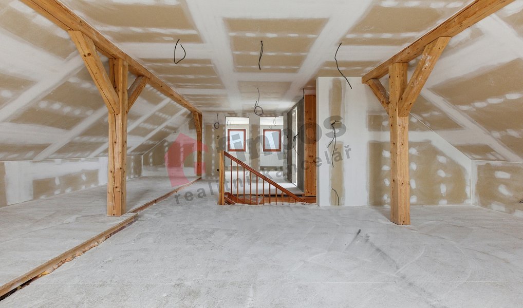 Prodej domu 159 m² s pozemkem 994 m², Šípy – náhled fotky 5