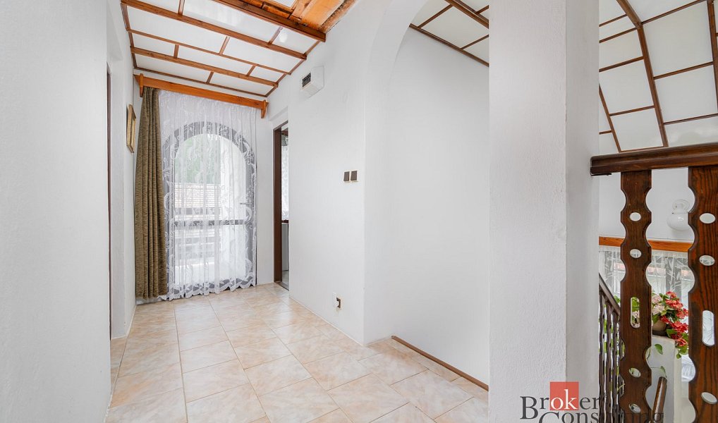 Prodej domu 141 m² s pozemkem 837 m², Zahrádky – náhled fotky 14