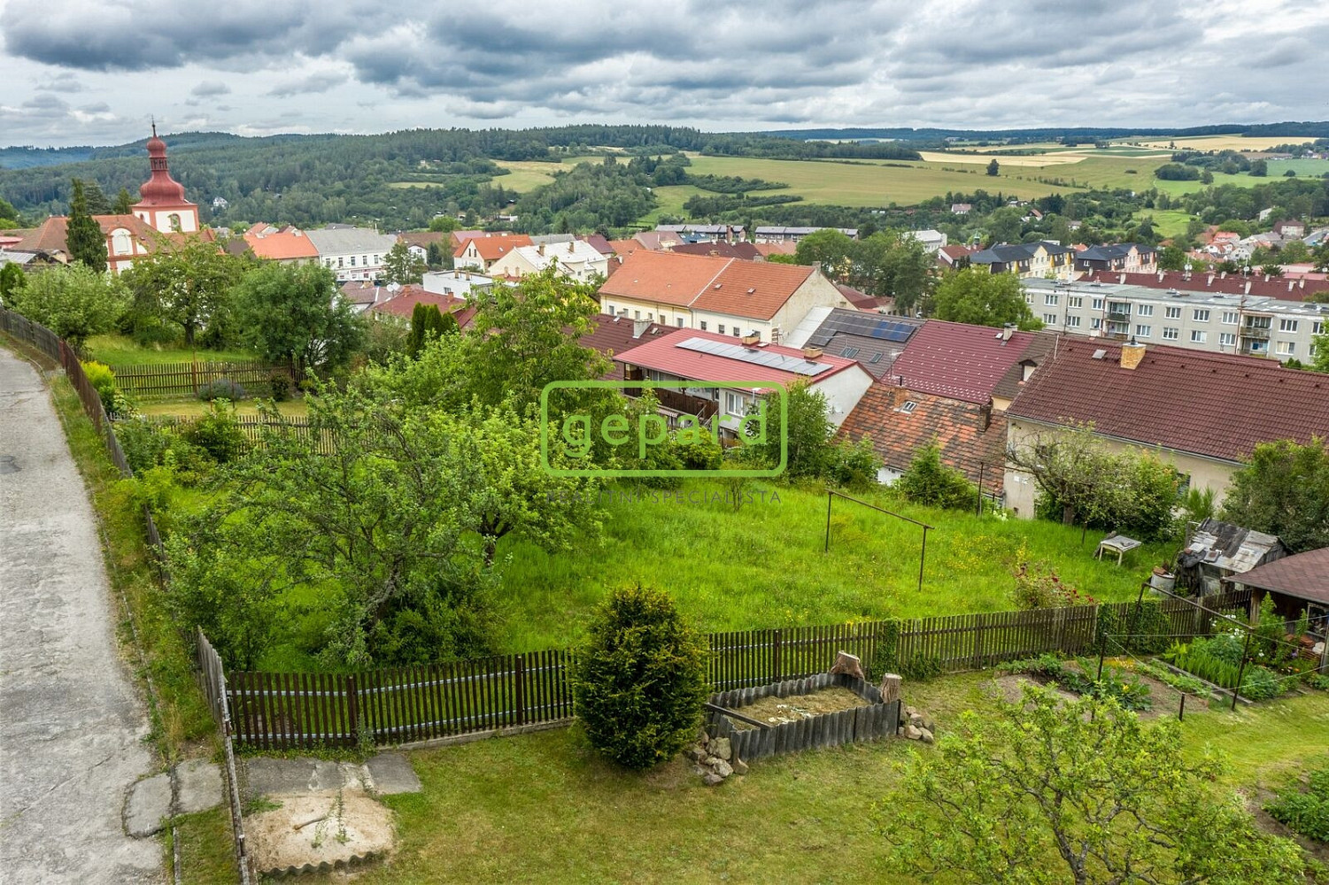 Prodej stavebního pozemku 541 m² – fotografie 3