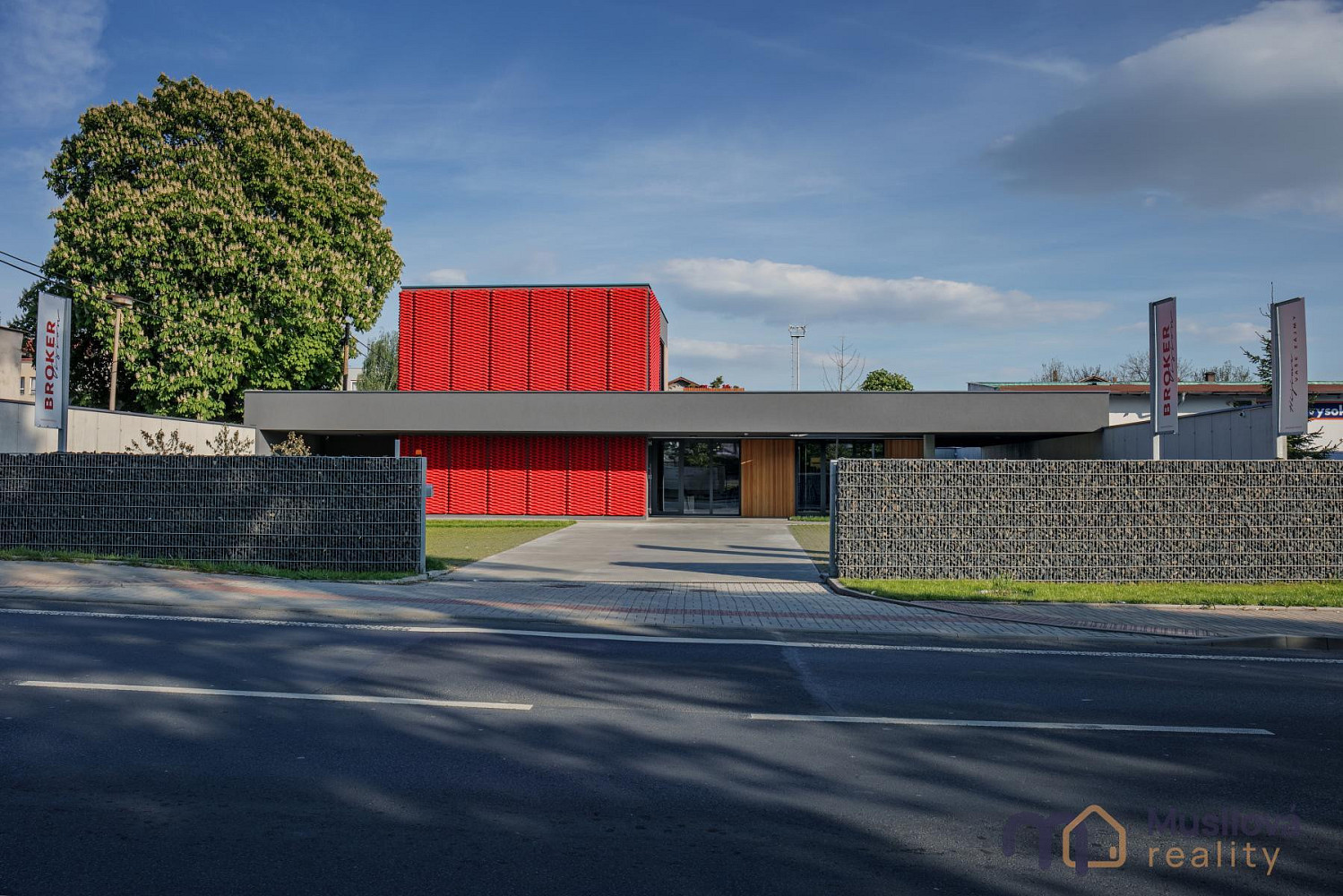 Prodej kanceláře 243 m² – fotografie 2