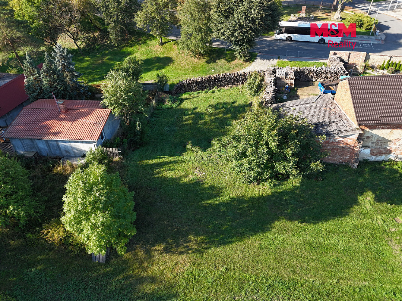 Prodej stavebního pozemku 984 m² – fotografie 5