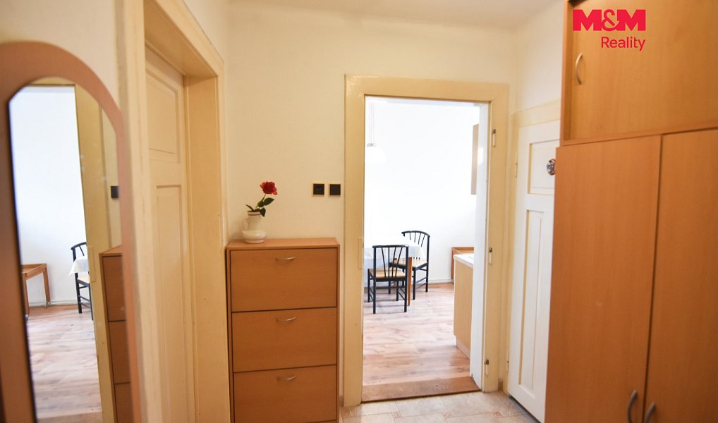 Pronájem bytu 1+1 52 m², Jičín – náhled fotky 4