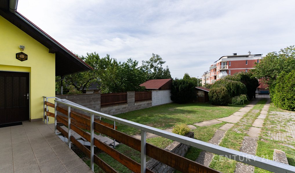 Prodej domu 193 m² s pozemkem 527 m², Praha – náhled fotky 42