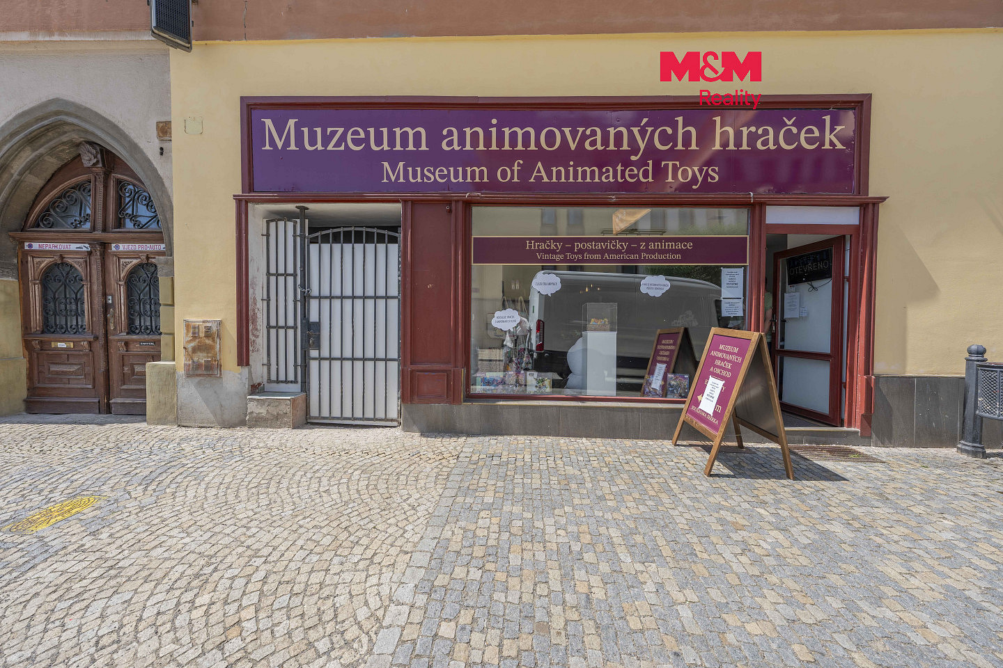 Pronájem obchodních prostor 87 m²