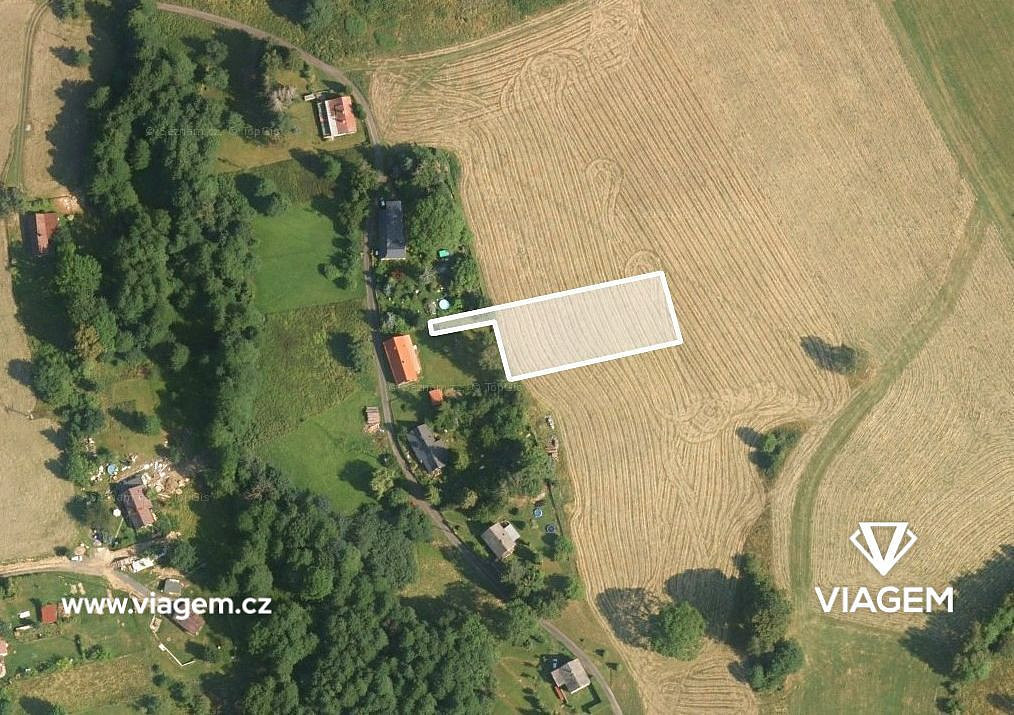 Prodej pole 713 m²