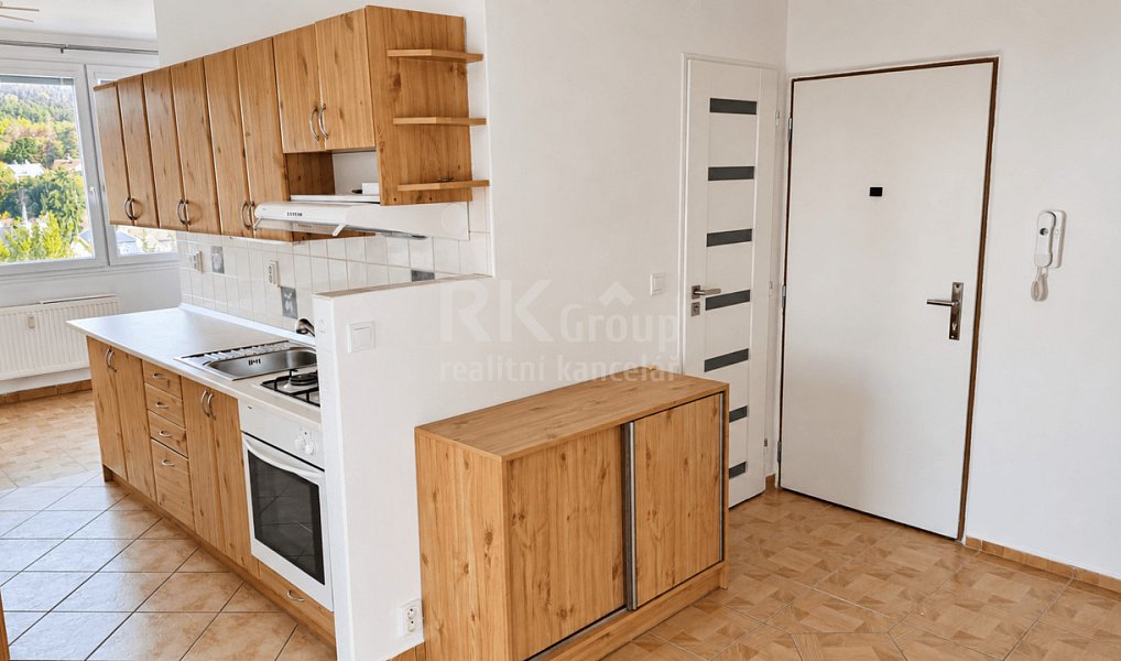 Pronájem bytu 4+1 80 m², Mariánské Lázně – náhled fotky 2