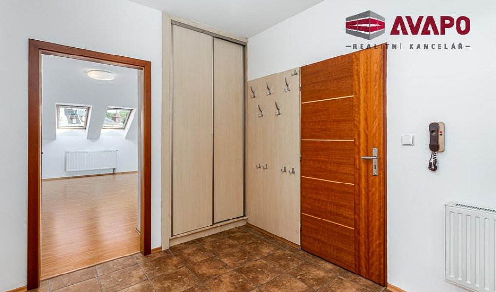 Pronájem bytu 3+1 97 m², Opava – náhled fotky 12