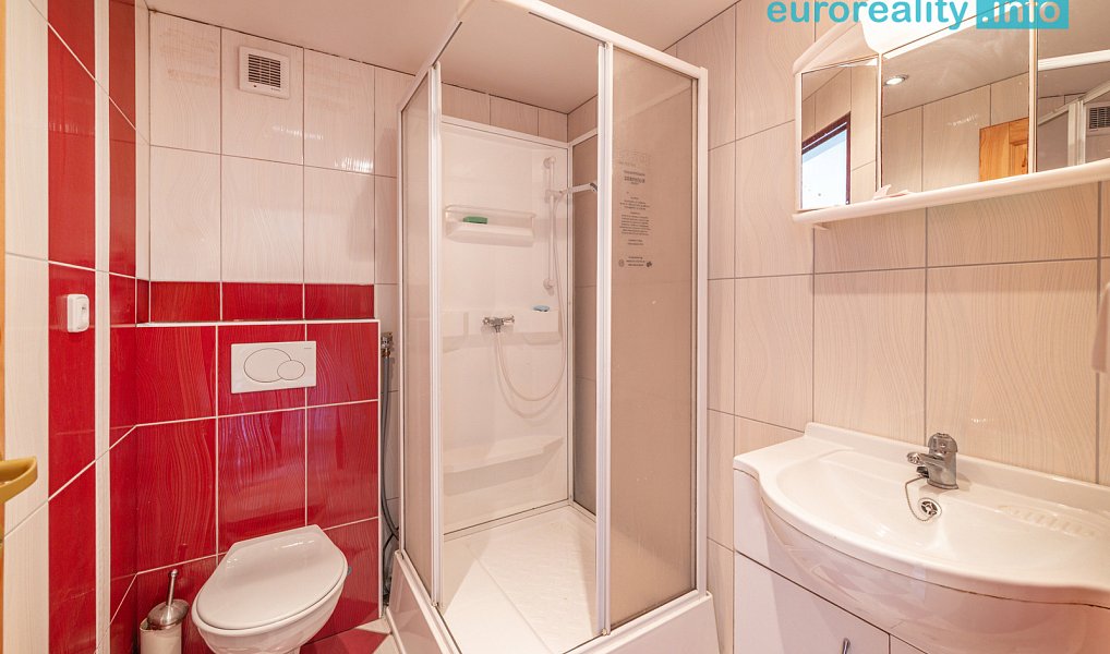 Prodej chaty/chalupy 101 m² s pozemkem 281 m², Kovářská – náhled fotky 20