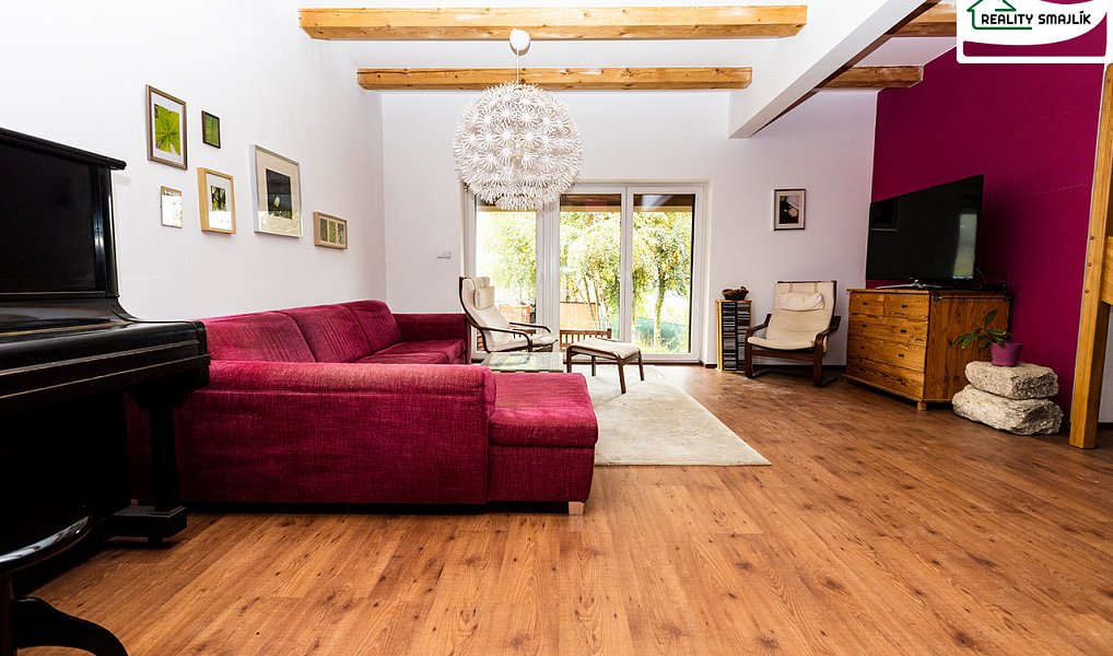 Prodej domu 250 m² s pozemkem 1 048 m², Pomezí nad Ohří – náhled fotky 4