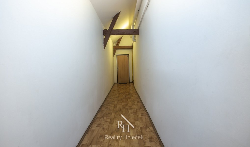 Prodej nájemního domu, činžáku 935 m², Kladno – náhled fotky 21