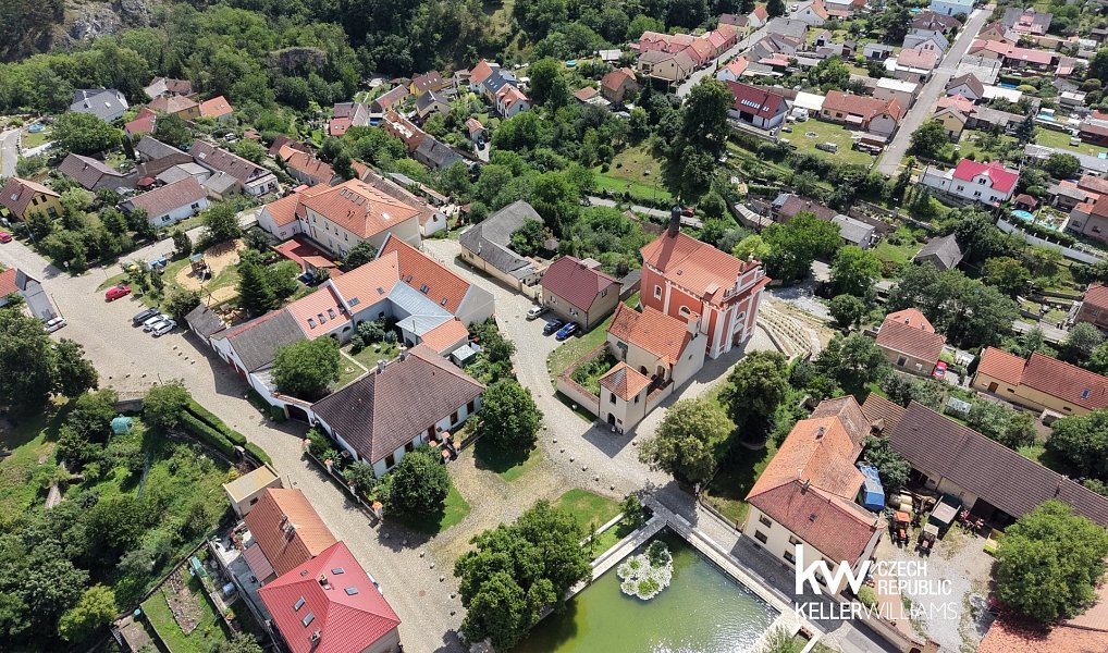 Prodej domu 134 m² s pozemkem 712 m², Tetín – náhled fotky 44
