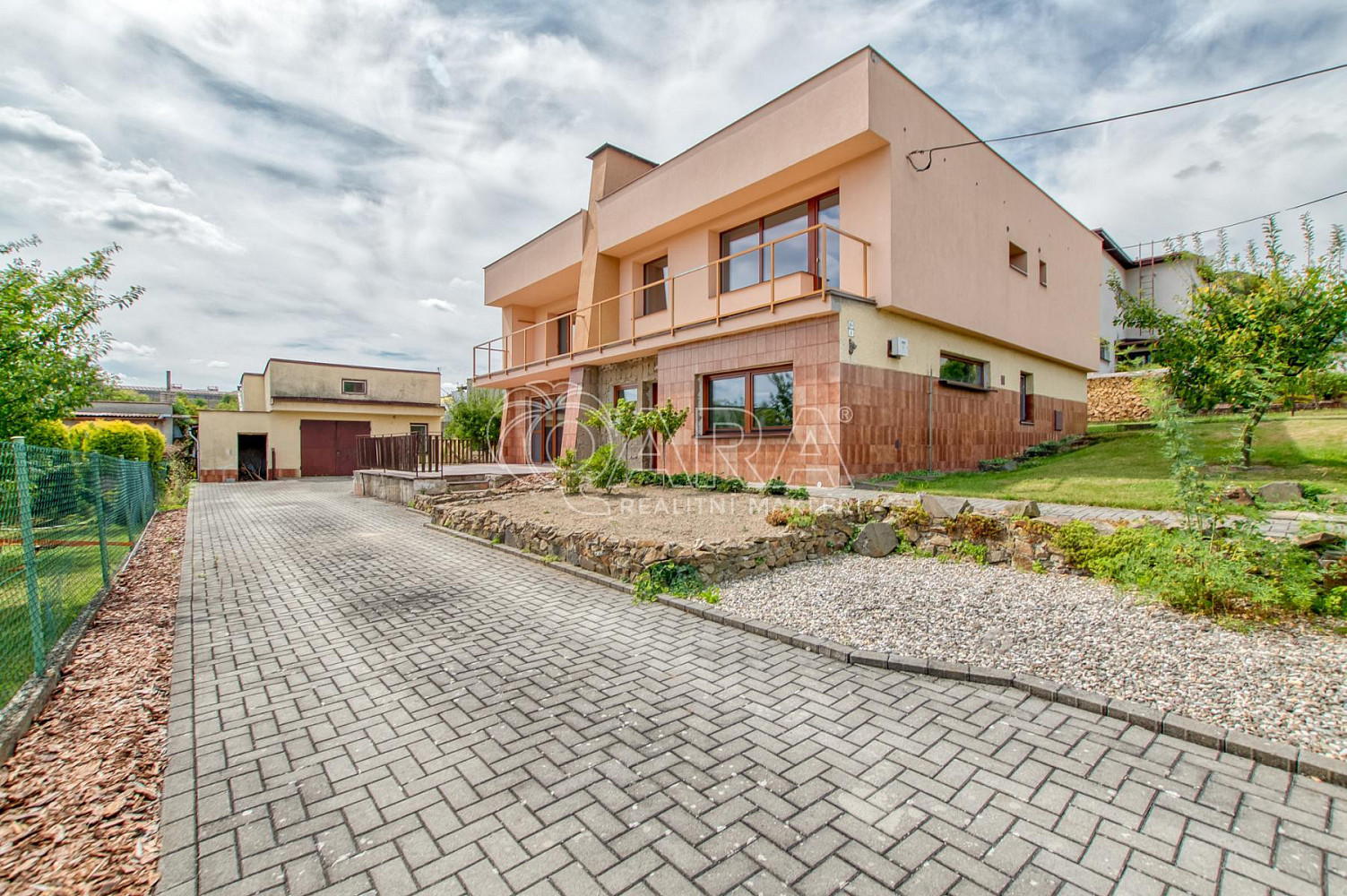 Prodej domu 230 m² s pozemkem 846 m²