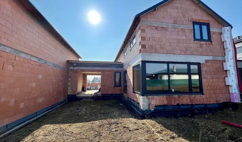 Prodej domu 178 m² s pozemkem 456 m², Syrovice – náhled fotky 2