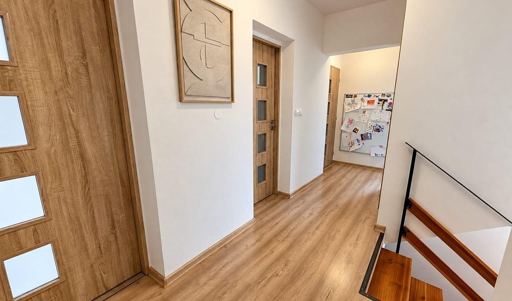 Prodej domu 208 m² s pozemkem 299 m², Moravské Budějovice – náhled fotky 24
