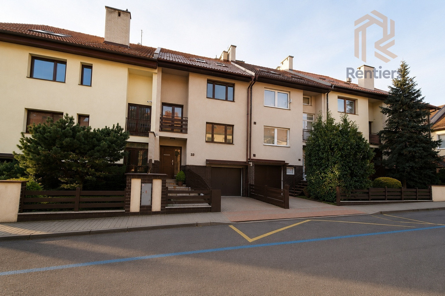 Prodej domu 246 m² s pozemkem 258 m² — photo 2